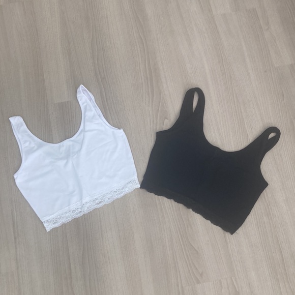 Cropped Cami (Medium Black and White) - Picture 2 of 3